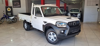 2023 Mahindra Pik Up S4 2.2 M-Hawk D140 Dropside M/T 4x2 - Excellent Condition, Balance of Service Plan & warranty, Spare Key, Tyres Good,  Air Conditioning, Airbags, Roadworthy Certificate. 